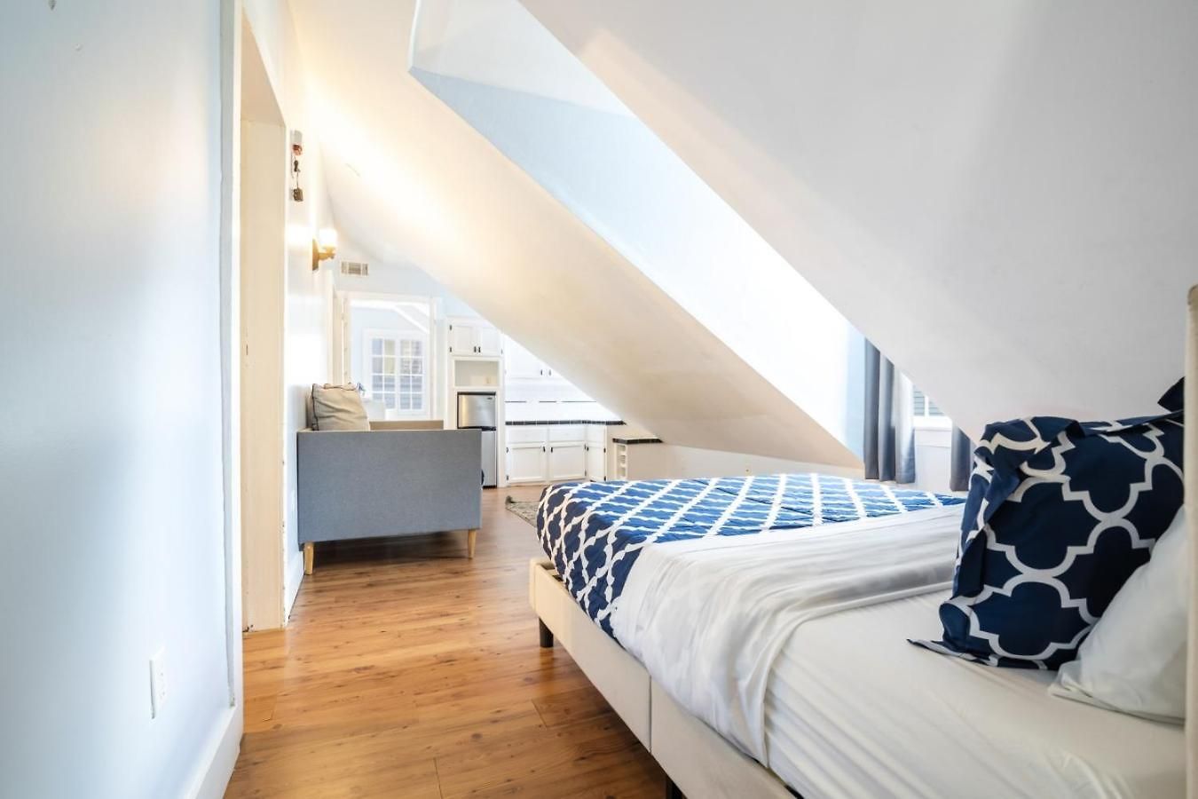 Governors Mansion 5 Bedroom-3 Bath Holiday home
