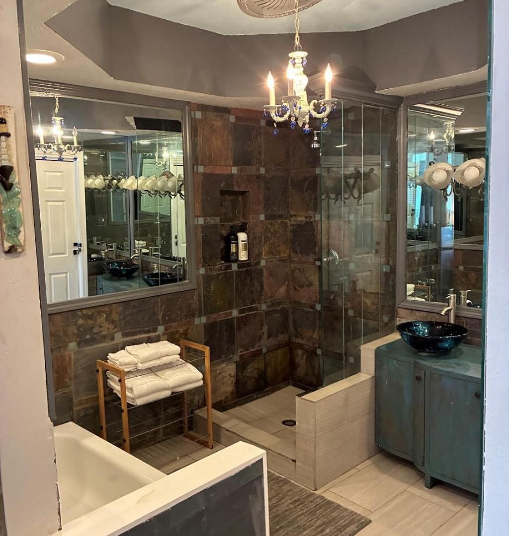 - French Quarter's Edge Homestay *