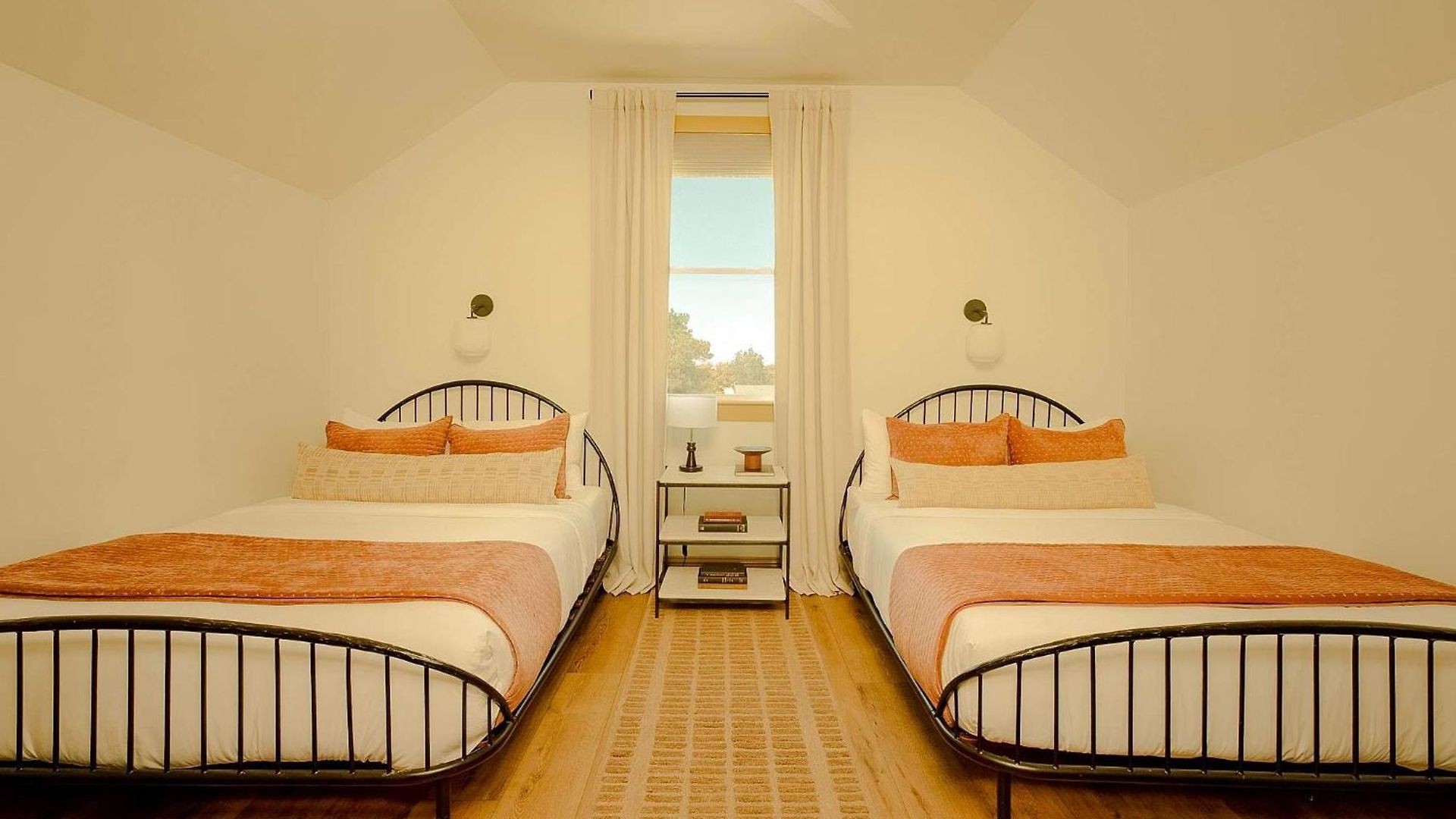 Luxurious Marigny With Heated Pool Holiday home *