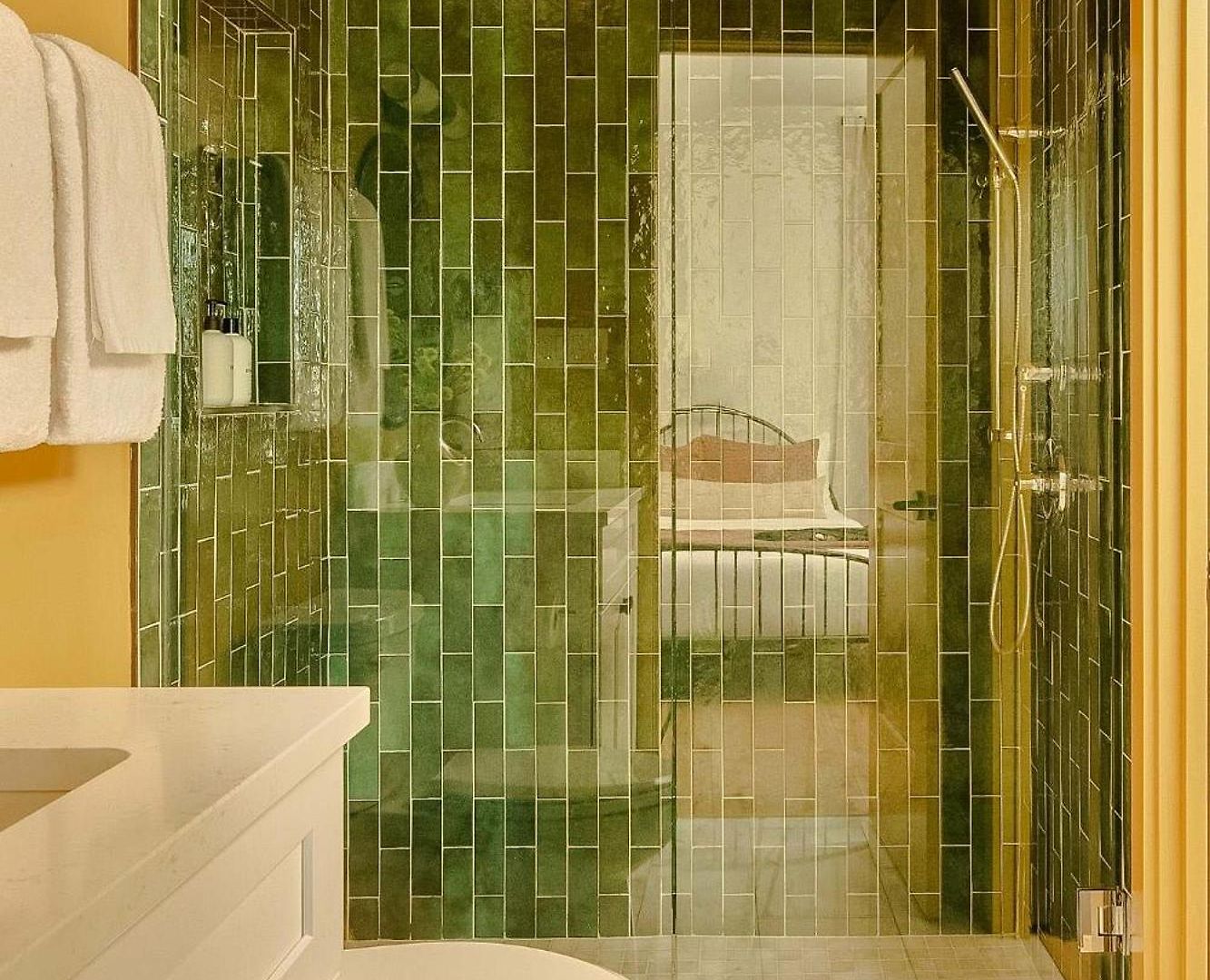 Luxurious Marigny With Heated Pool Holiday home
