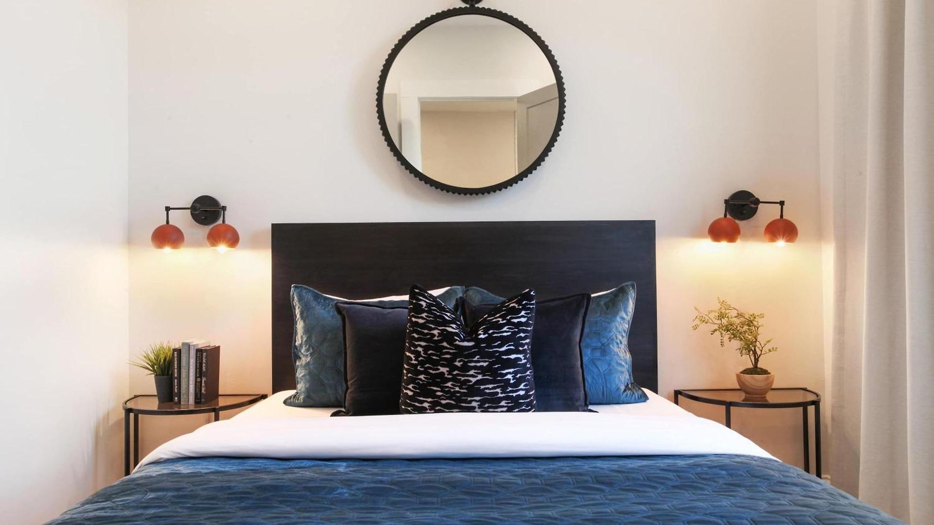 2 Unit Combo 12br Near French Quarter