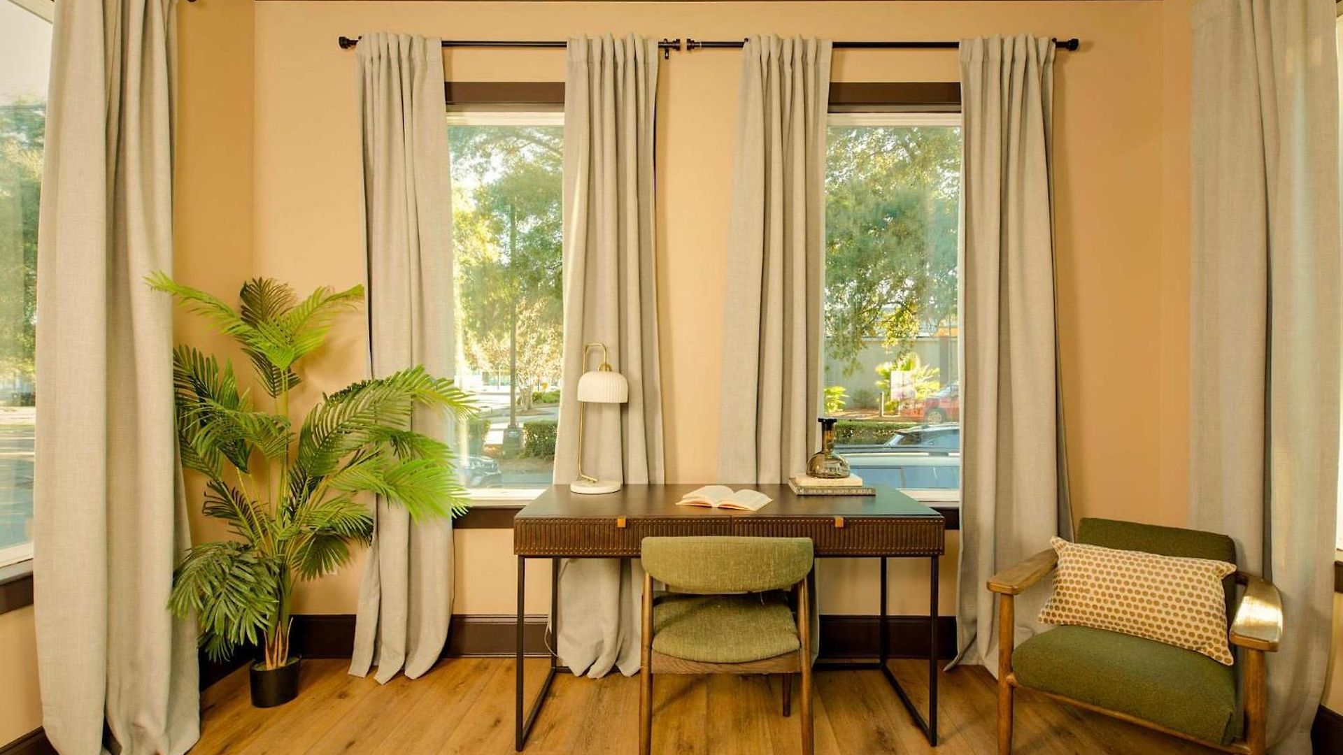 Luxurious Marigny With Heated Pool Holiday home