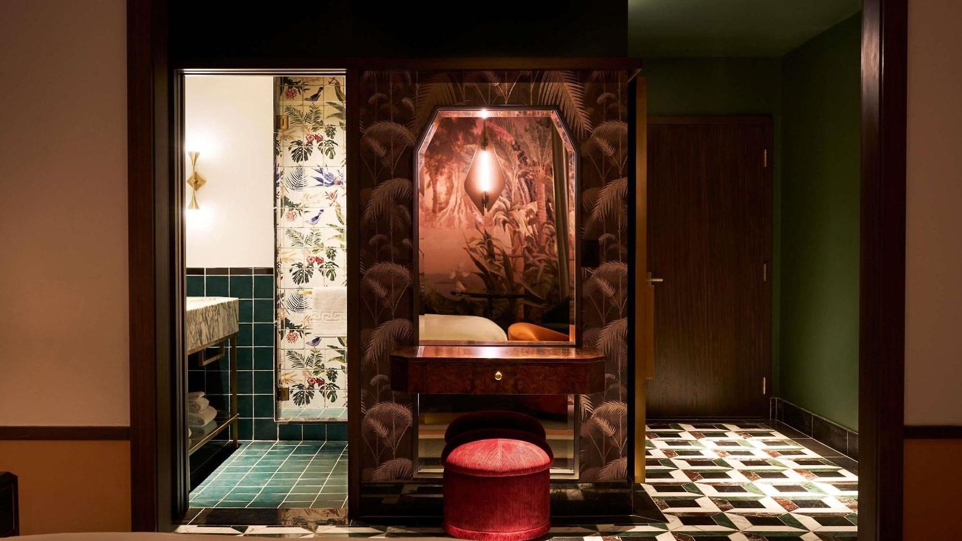 Fairmont Hotel 5*