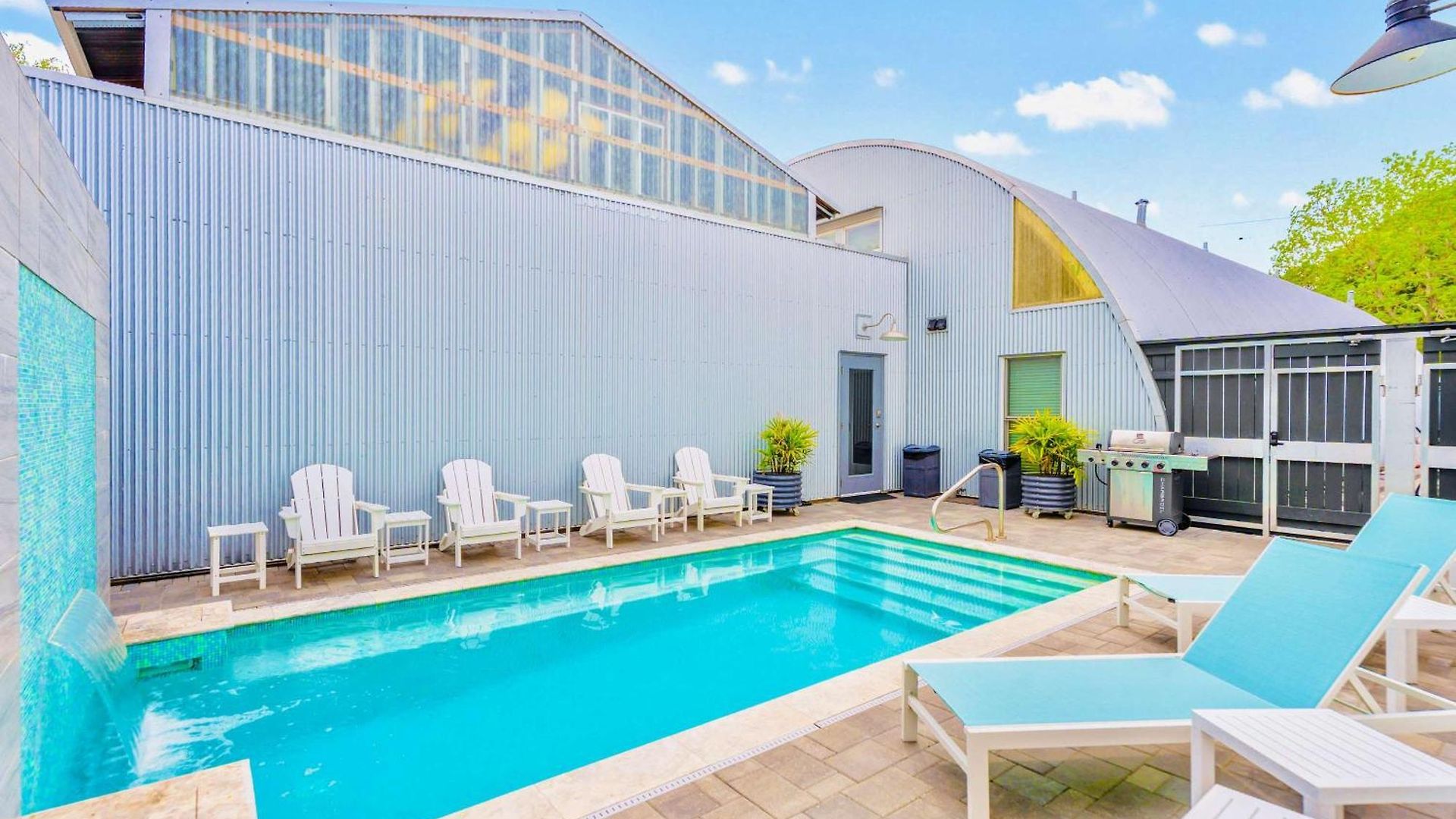 Holiday home Private Pool - Massive Game & Living-dining Space - The Moon Bywater