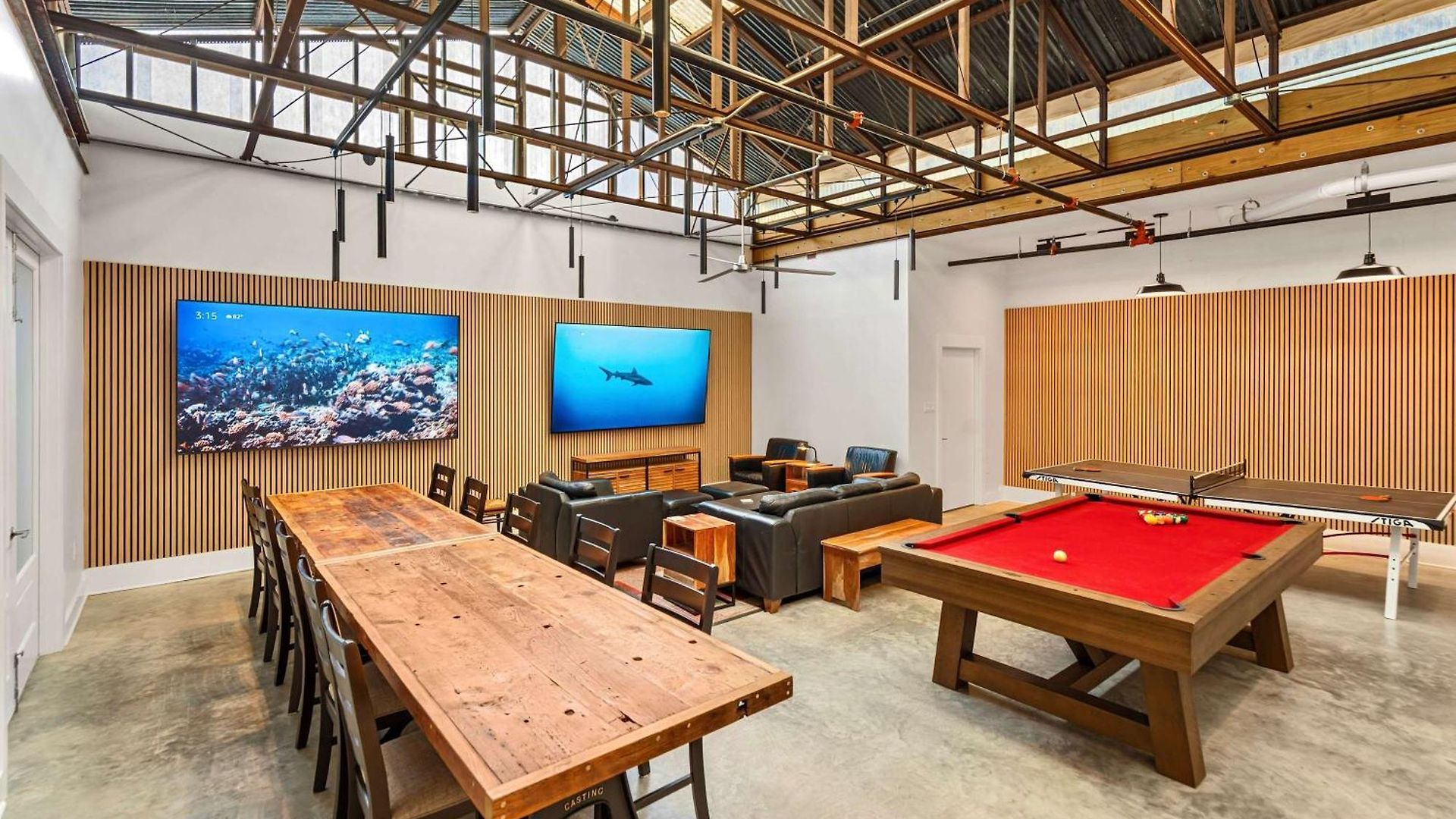 Holiday home Private Pool - Massive Game & Living-dining Space - The Moon Bywater *