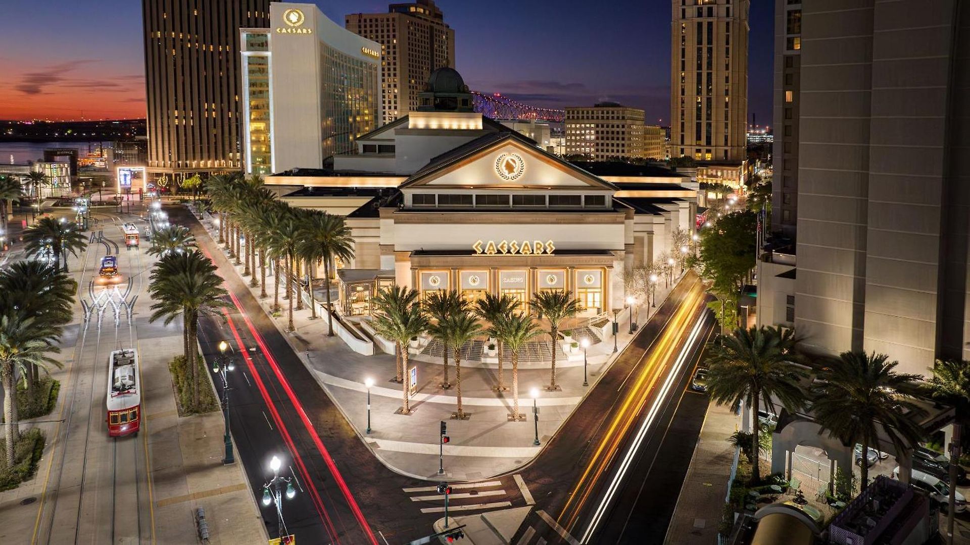 Hotel Caesars New Orleans, A Caesars Rewards Destination 5*