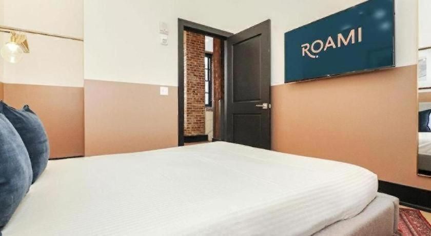 Roami At The Lola Hotel