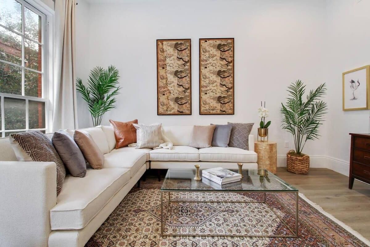 Luxe 8br Cbd Duplex Private Courtyard Hotel *