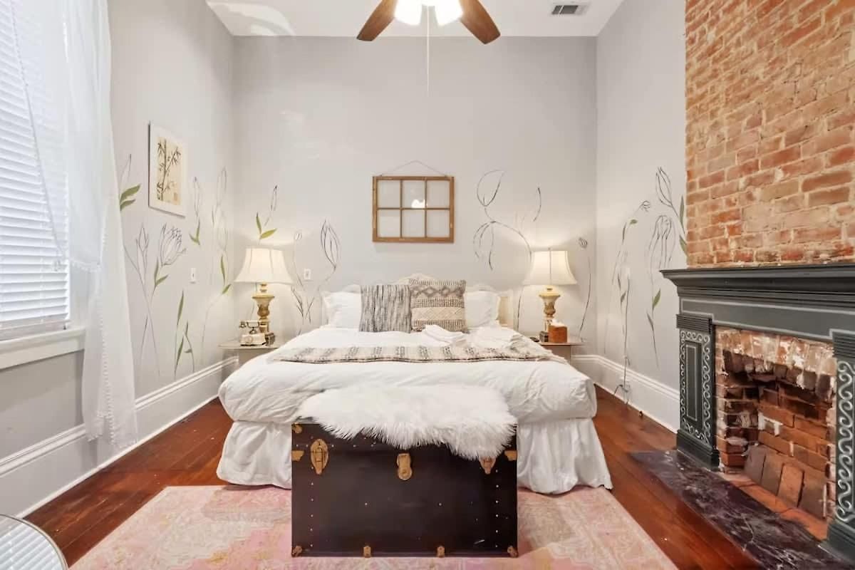 Relaxing Bohemian W Heated Pool 5br 4ba New Orleans