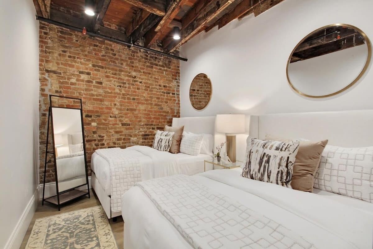 Two Cbd 10br Near French Quarter * New Orleans