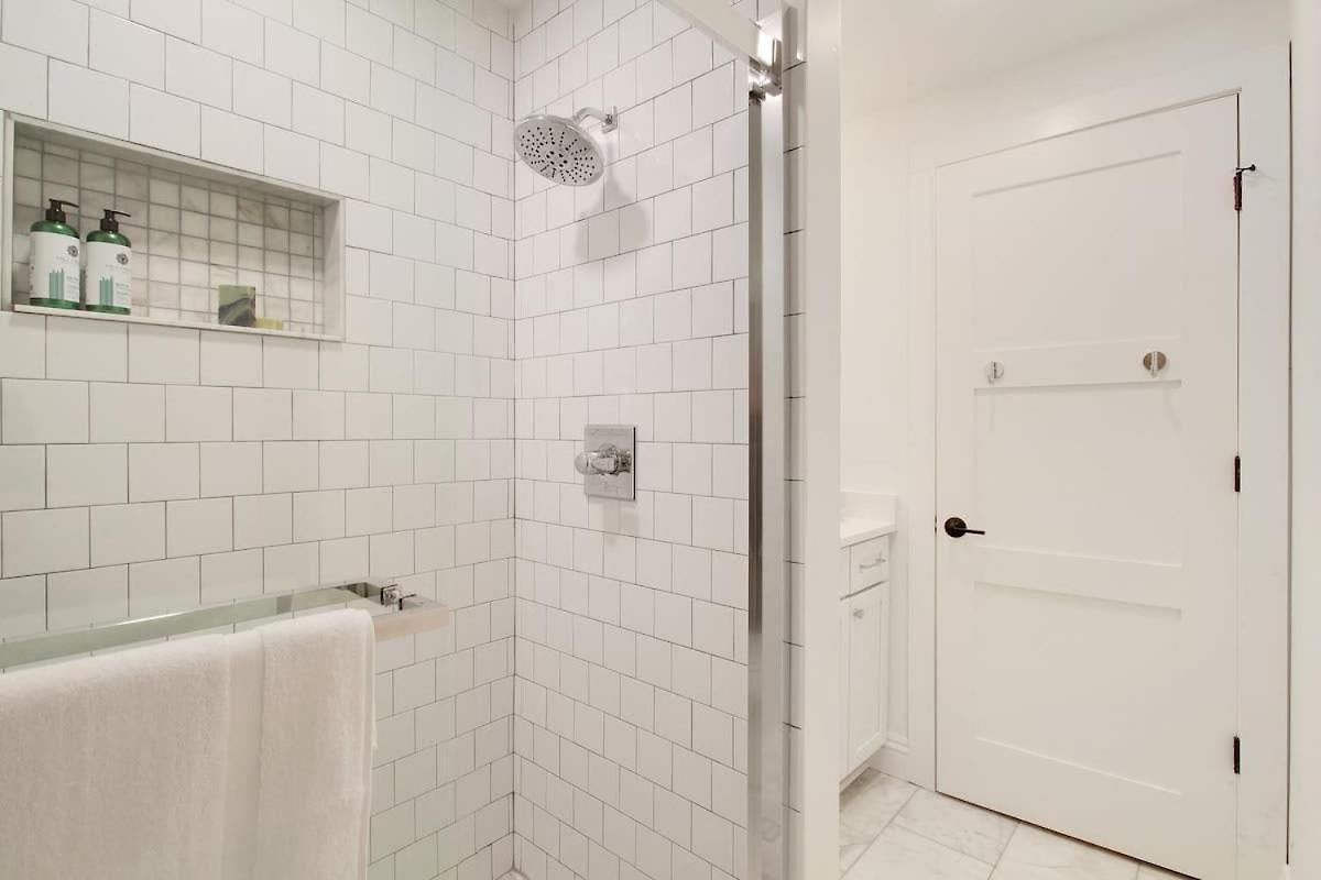 Hotel Two Cbd 10br Near French Quarter