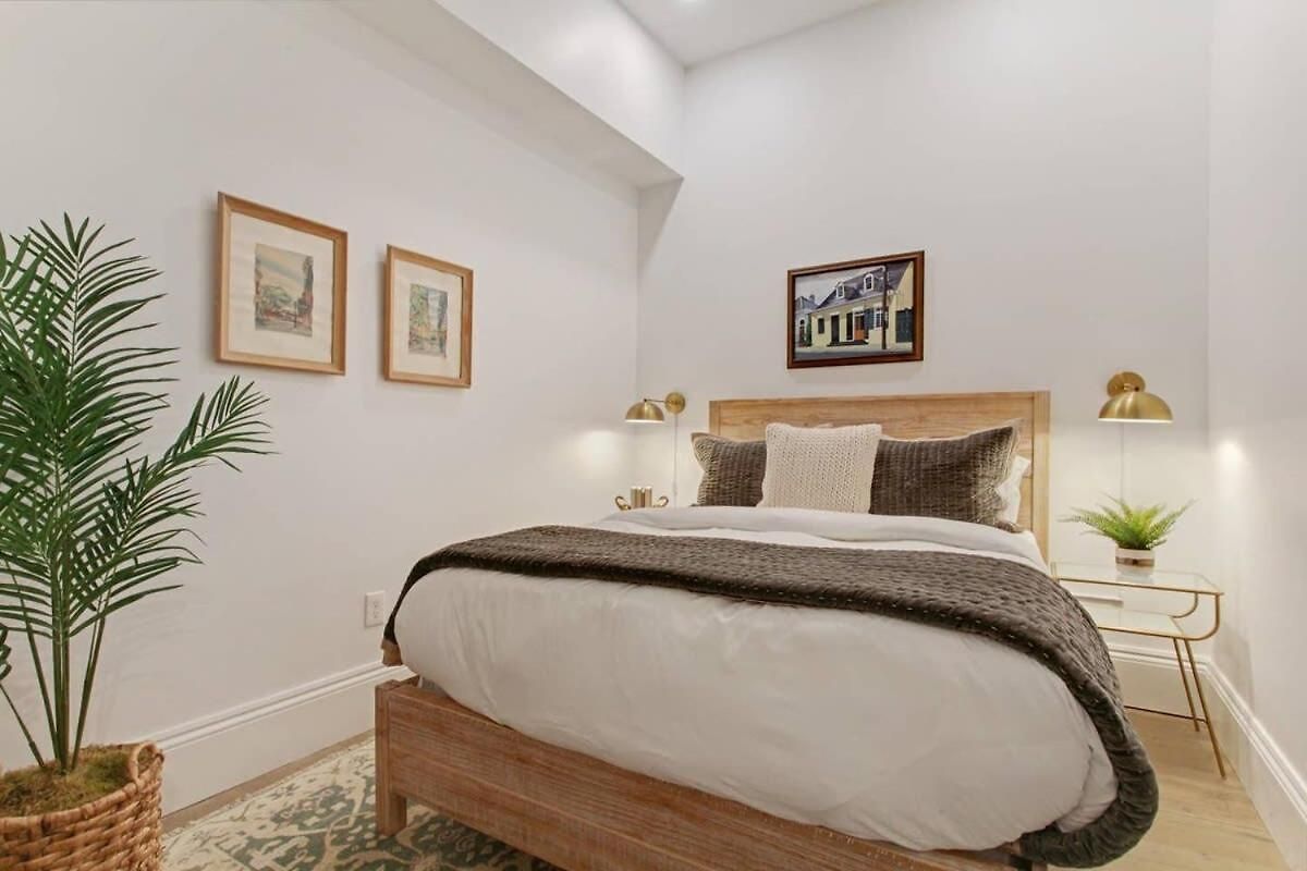 Hotel Luxe 8br Cbd Duplex Private Courtyard New Orleans