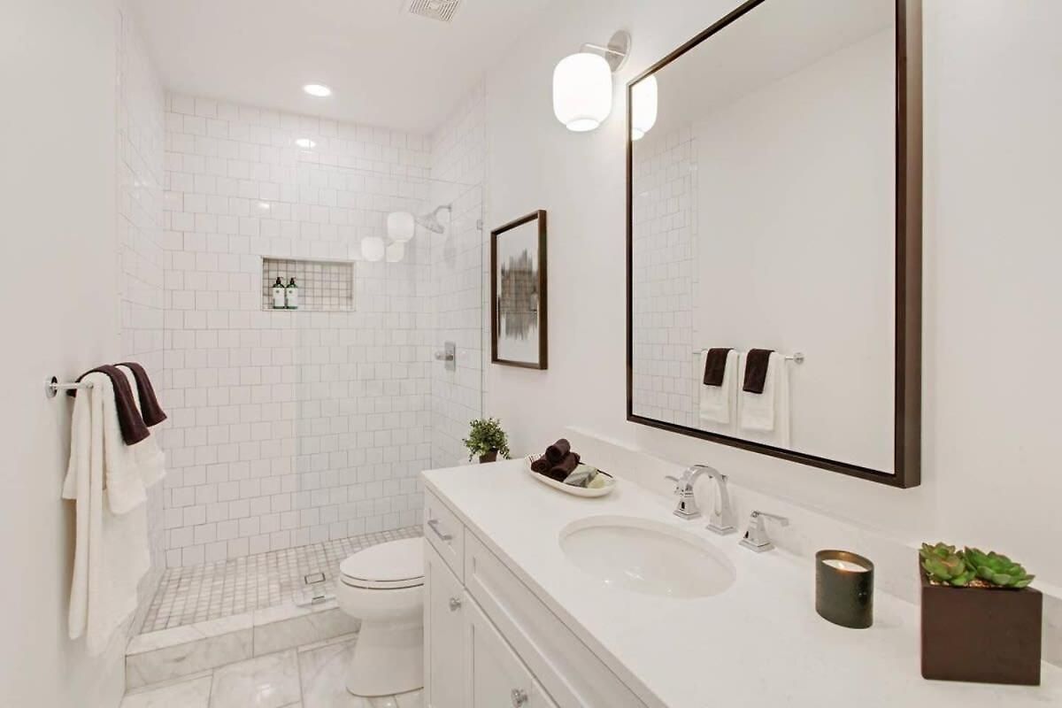 Luxe 8br Cbd Duplex Private Courtyard * New Orleans