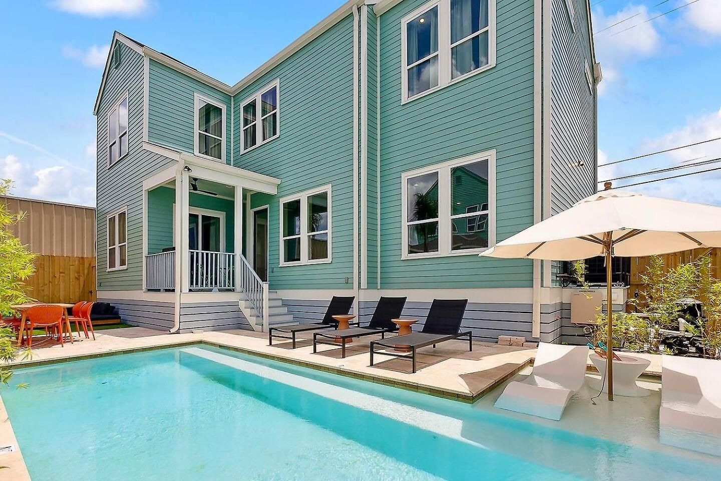Tropical Escape W/pool Near Jazzfest, Fq, Bourbon