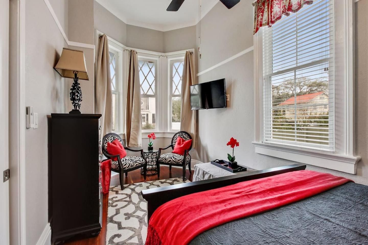 Lepage 1 - 3br2ba Near Medical Corridor *