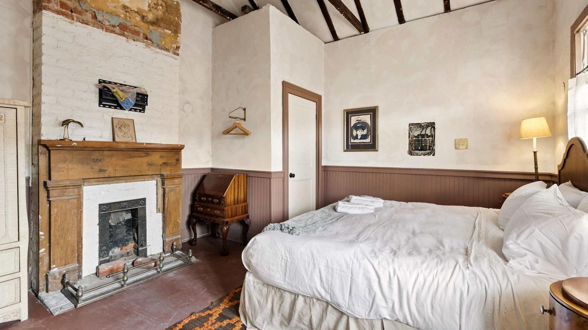 Historic 1840s 2 Min Steps From French Quarter 9br 7ba Bed & Breakfast *