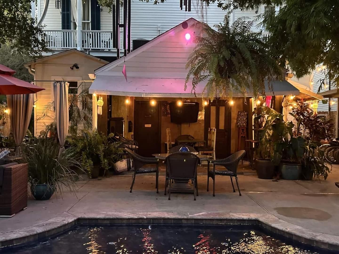 Bed & Breakfast Boutique Double Queen Balcony And Pool
