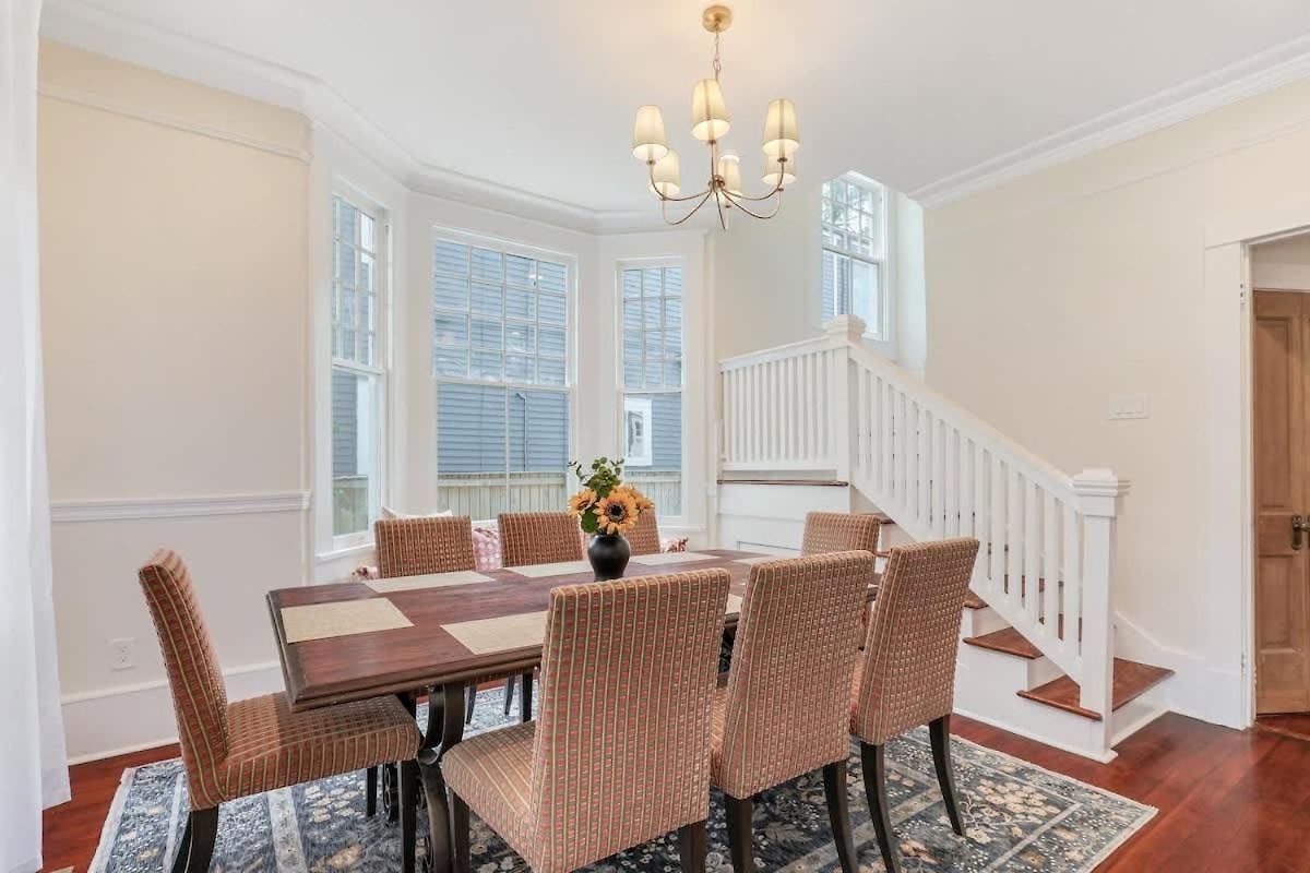 Holiday home Classy Upscale Perfect Uptown Location