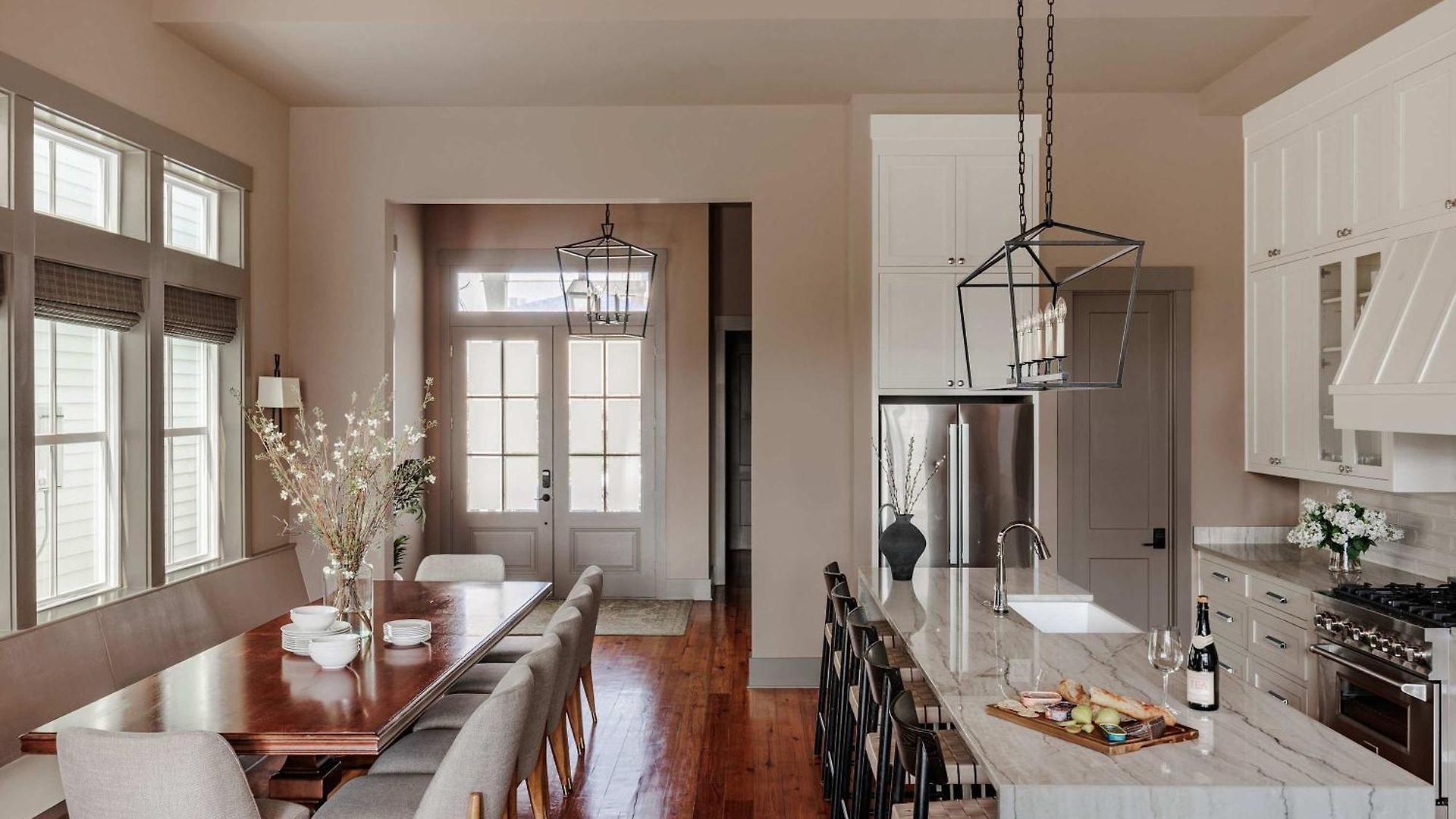 Radiant Nola Retreat Heated Pool Holiday home