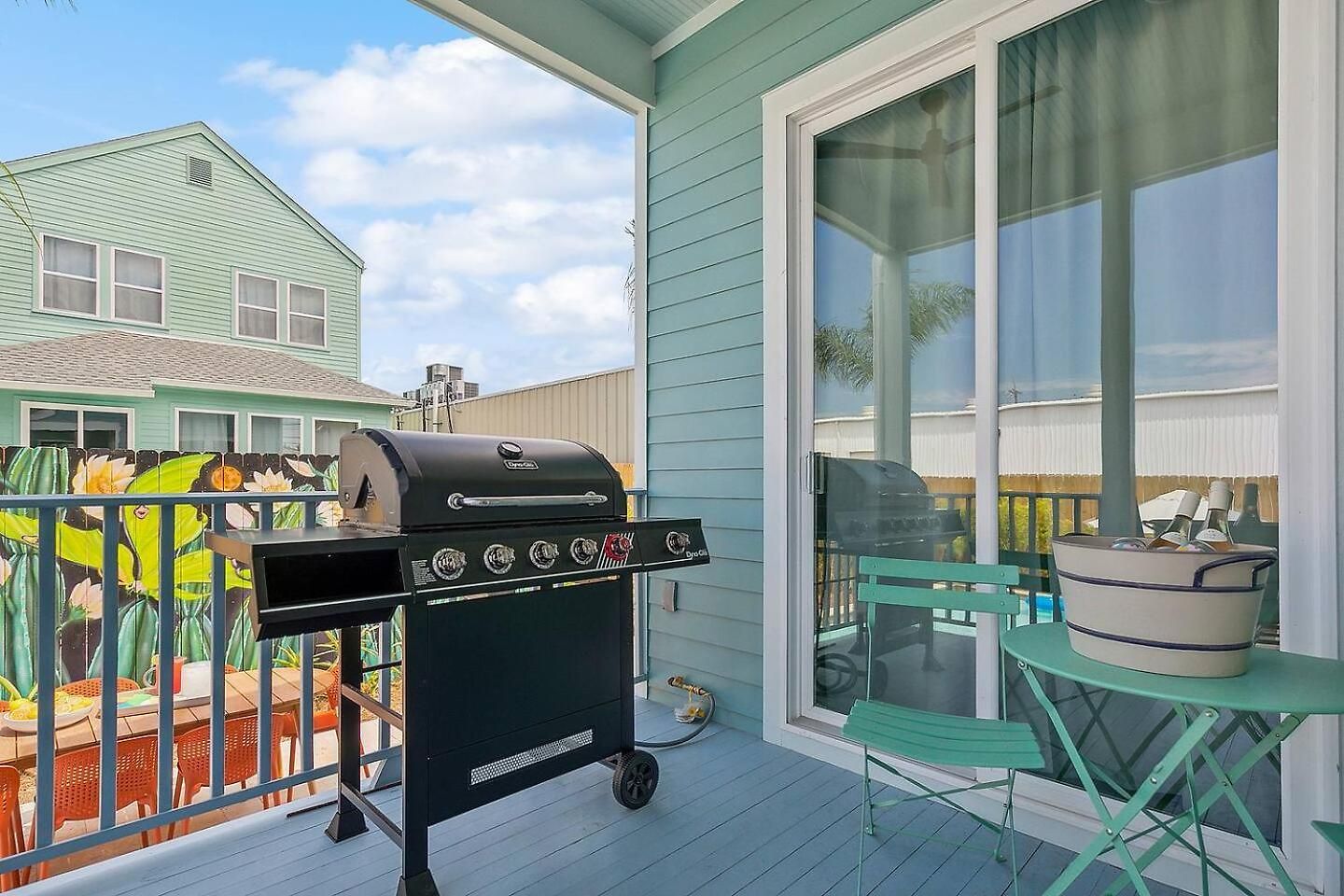 Tropical Escape W/pool Near Jazzfest, Fq, Bourbon New Orleans