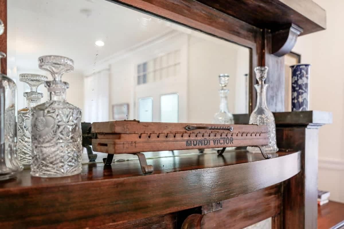 Classy Upscale Perfect Uptown Location Holiday home