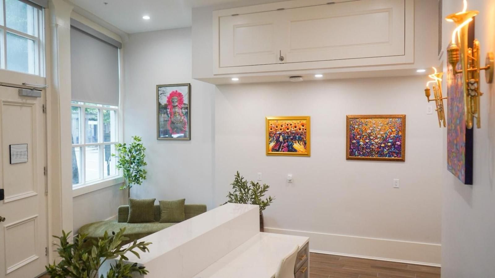 Bed & Breakfast Luxury Art In Nola Cbd New Orleans