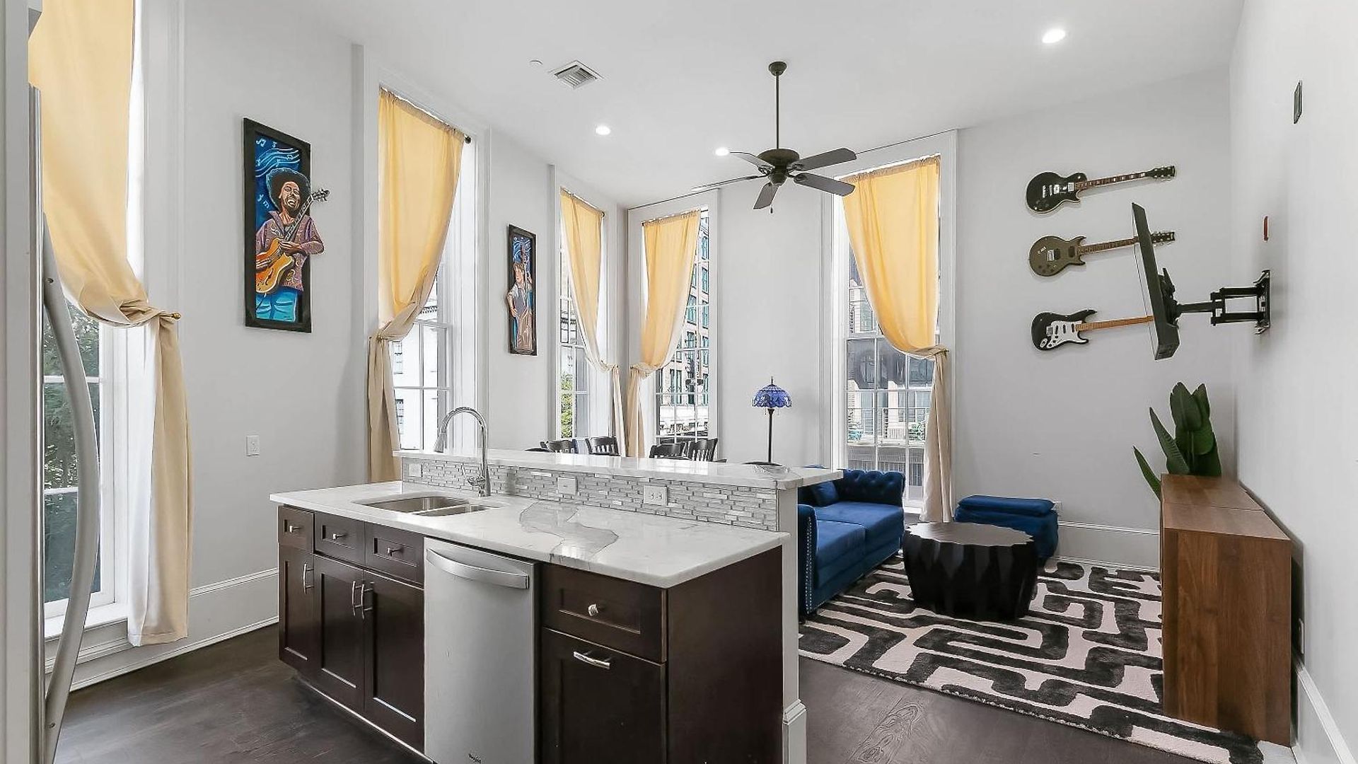 Lux Blues Walk To French Quarter Holiday home *