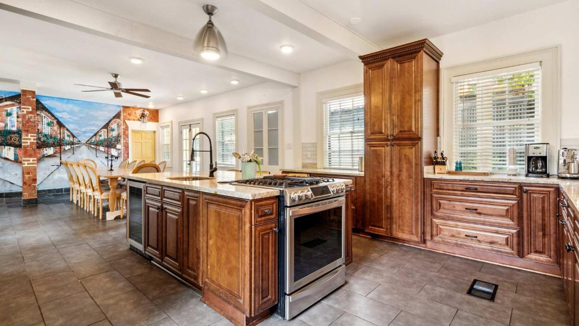 Villa Opulent Historic W Heated Pool 5br 6ba New Orleans