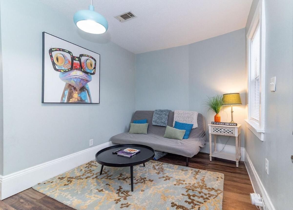 Holiday home Uptown Fast Wifi Sleep 4 *