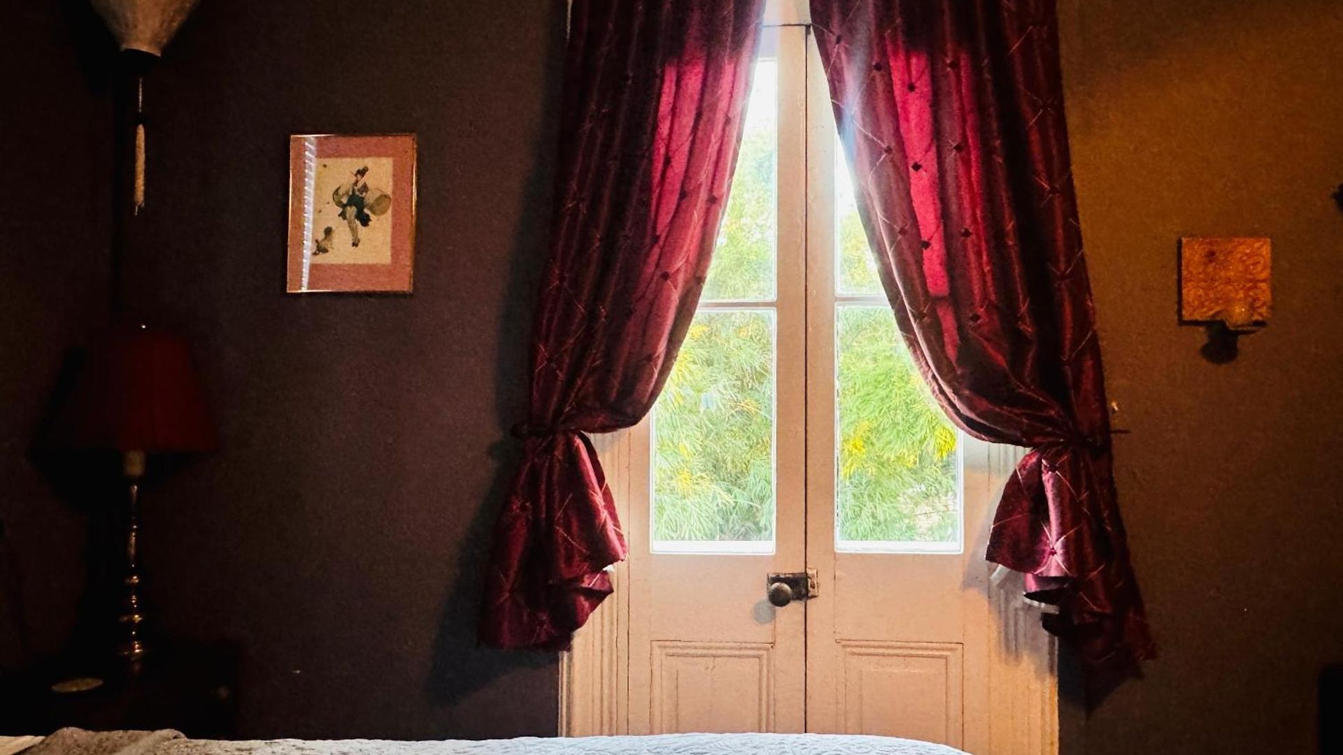 Boutique King Balcony And Pool Bed & Breakfast 3*