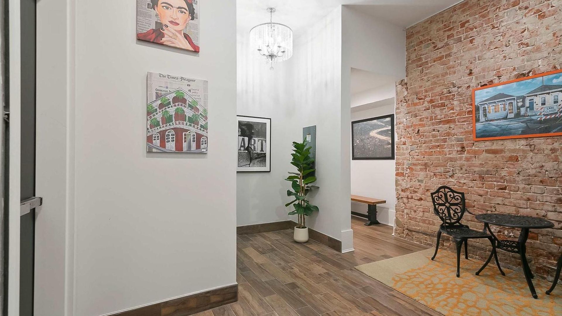 Bed & Breakfast Authentic Nola Brass Ideal For Family