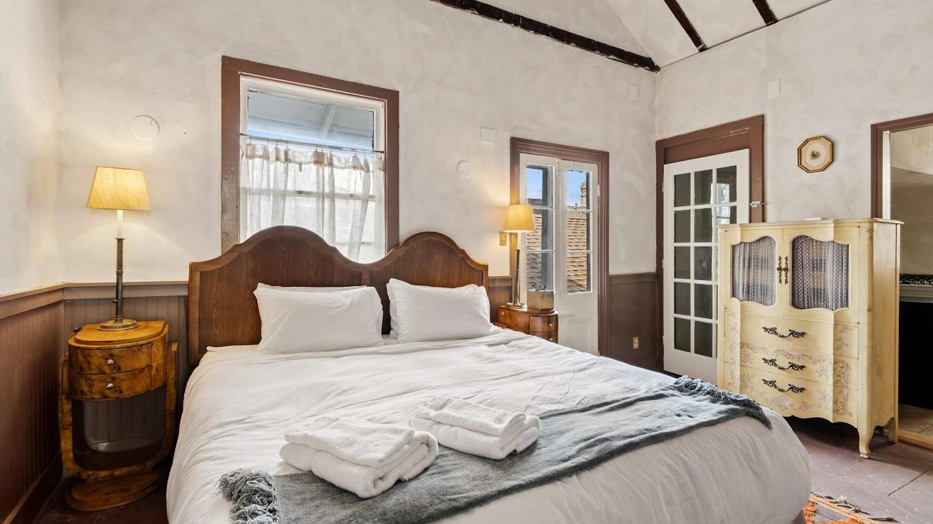 Historic 1840s 2 Min Steps From French Quarter 9br 7ba