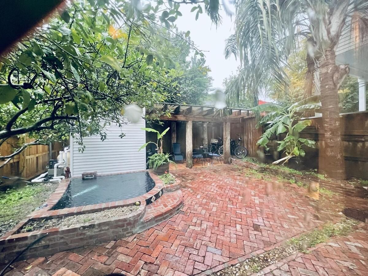 Holiday home A Courtyard Garden Retreat With Splash Pool New Orleans