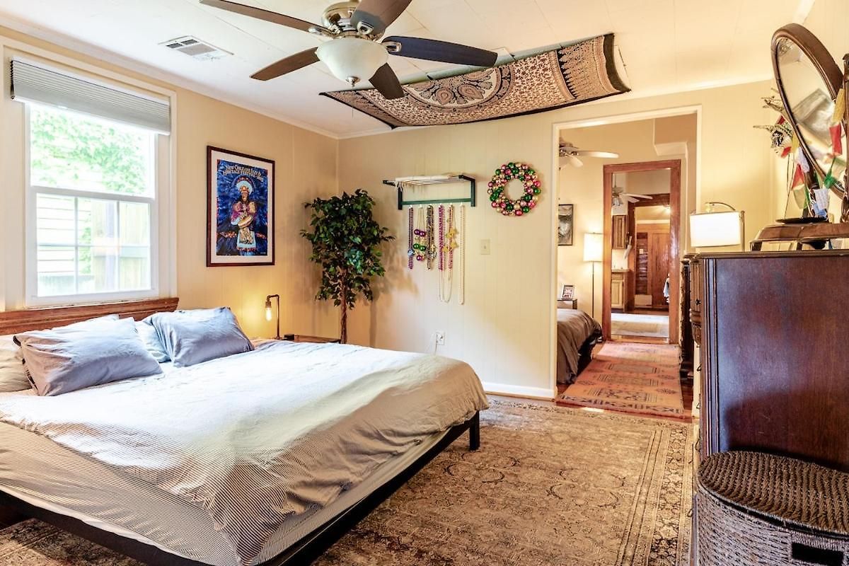 Jazzfest Oasis Near Frenchman St Holiday home *