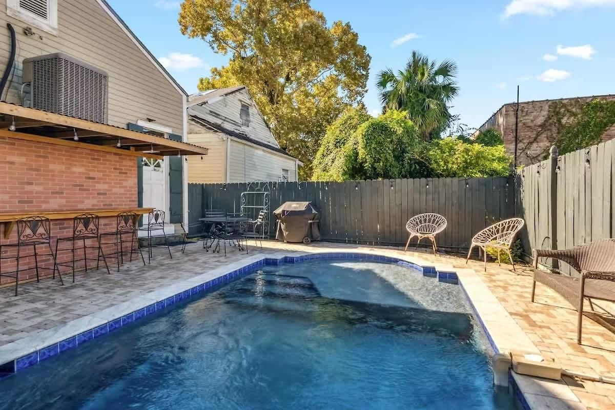 Relaxing Bohemian W Heated Pool 5br 4ba Villa