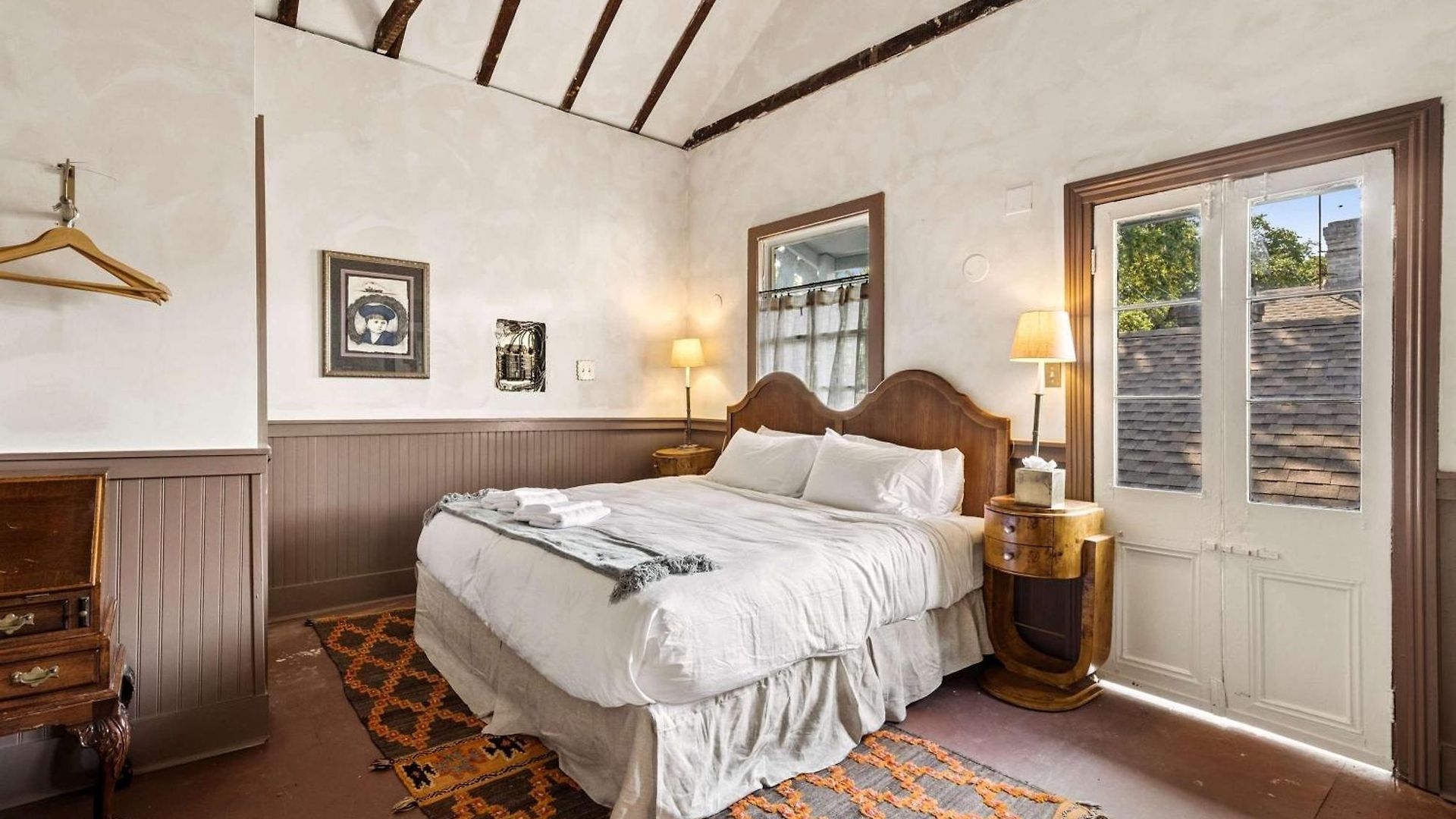 Bed & Breakfast Historic 1840s 2 Min Steps From French Quarter 9br 7ba *
