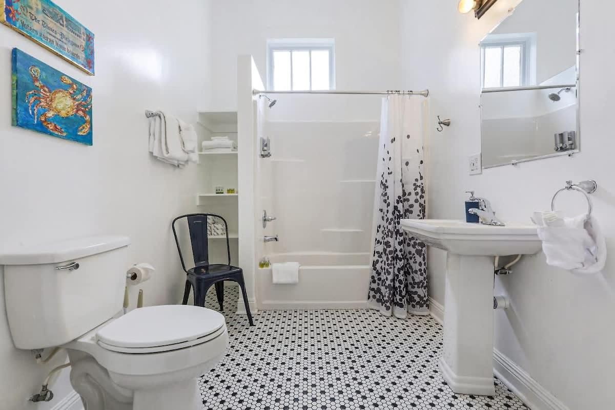 Prime Uptown With Backyard And Ev Parking Villa