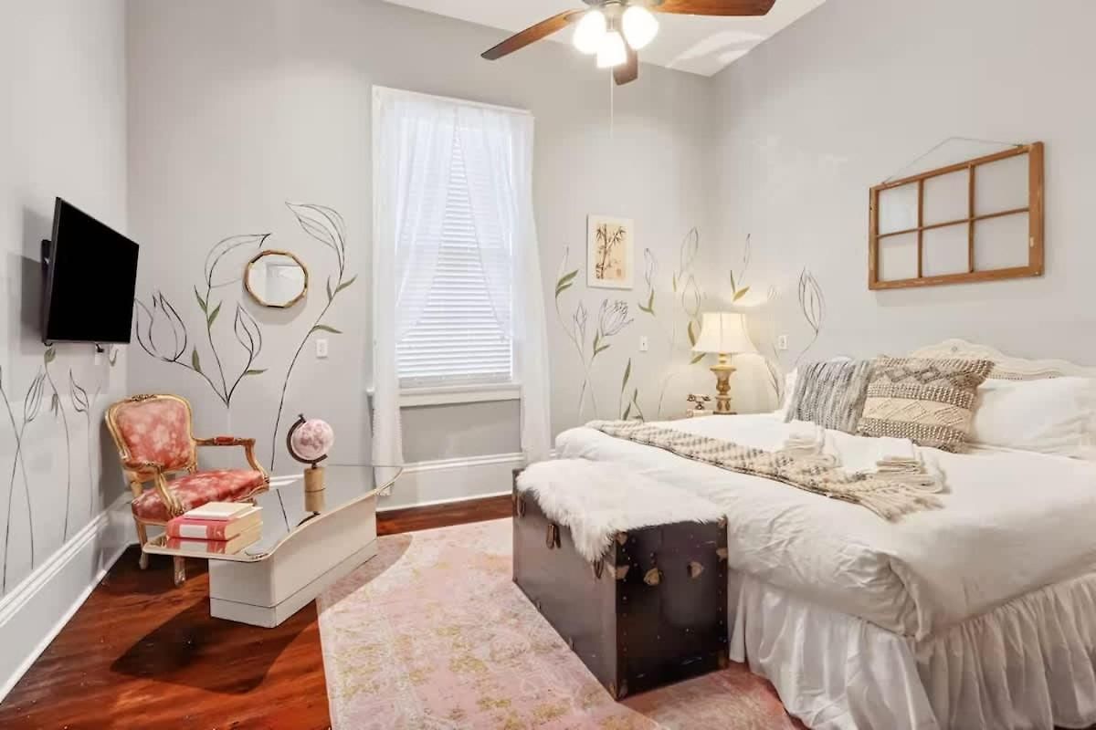 Relaxing Bohemian W Heated Pool 5br 4ba * New Orleans