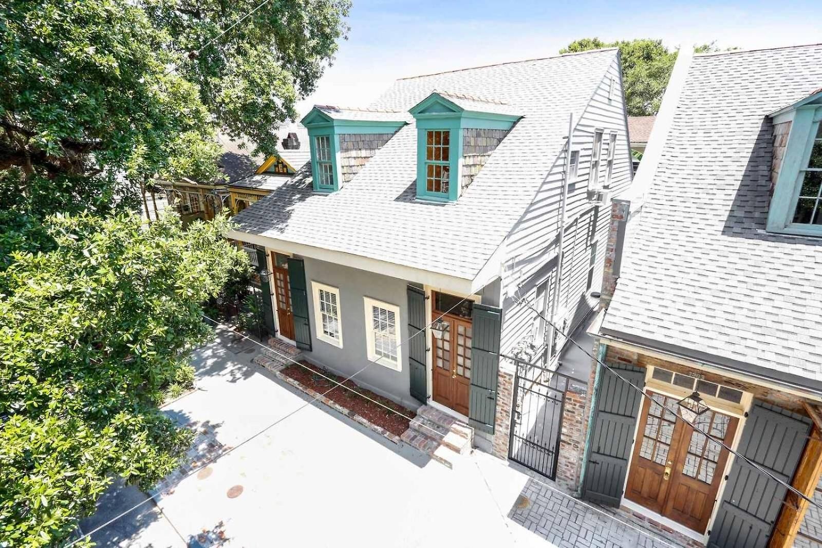 Bed & Breakfast Historic 1840s 2 Min Steps From French Quarter 9br 7ba *