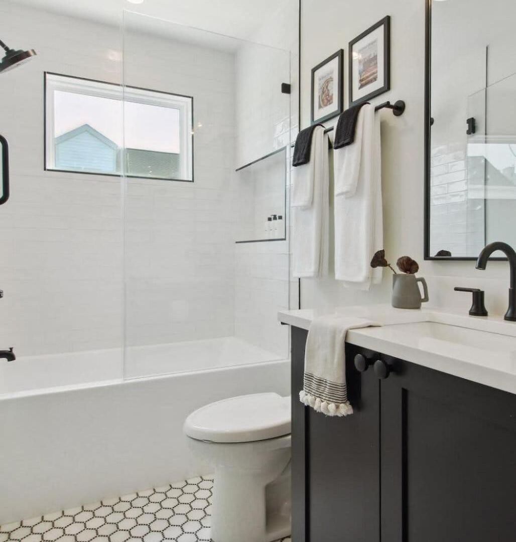 Designer Heated Pool & Rooftop Holiday home *
