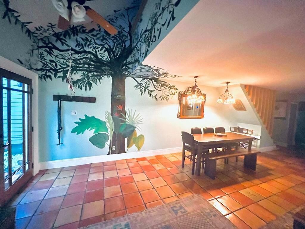 A Courtyard Garden Retreat With Splash Pool New Orleans