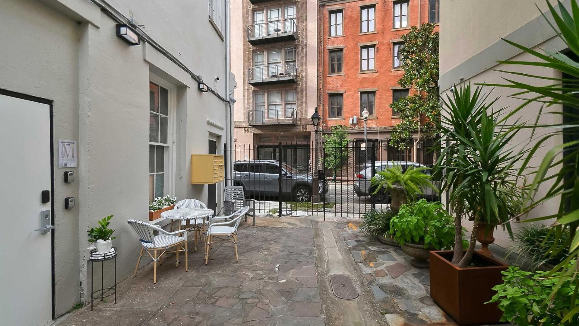 Nola Funk Luxury Floor Holiday home