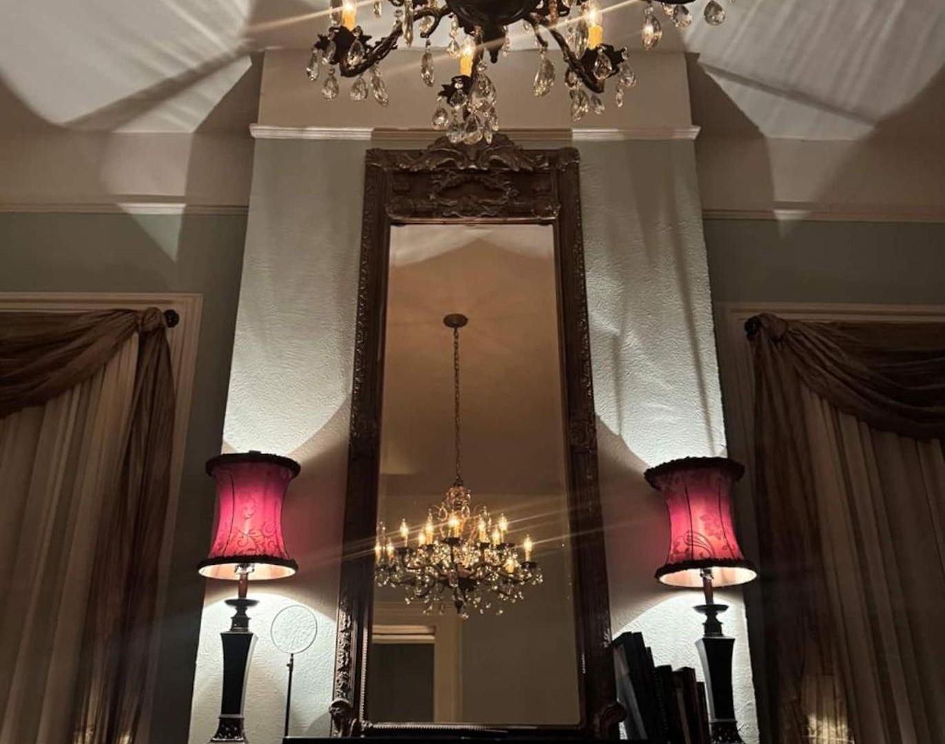 Boutique King Balcony And Pool 3*