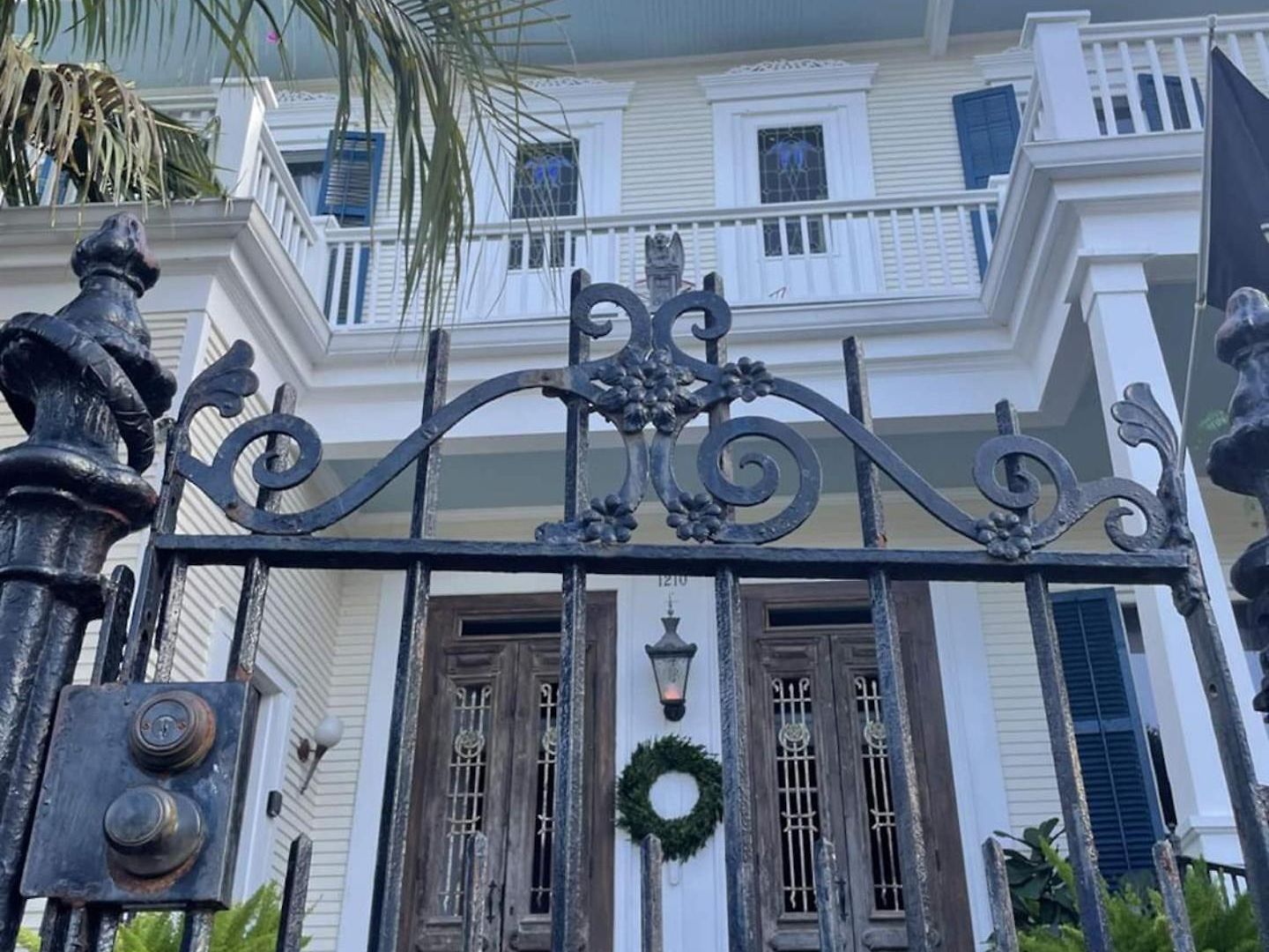 Boutique Double Queen Balcony And Pool Bed & Breakfast New Orleans