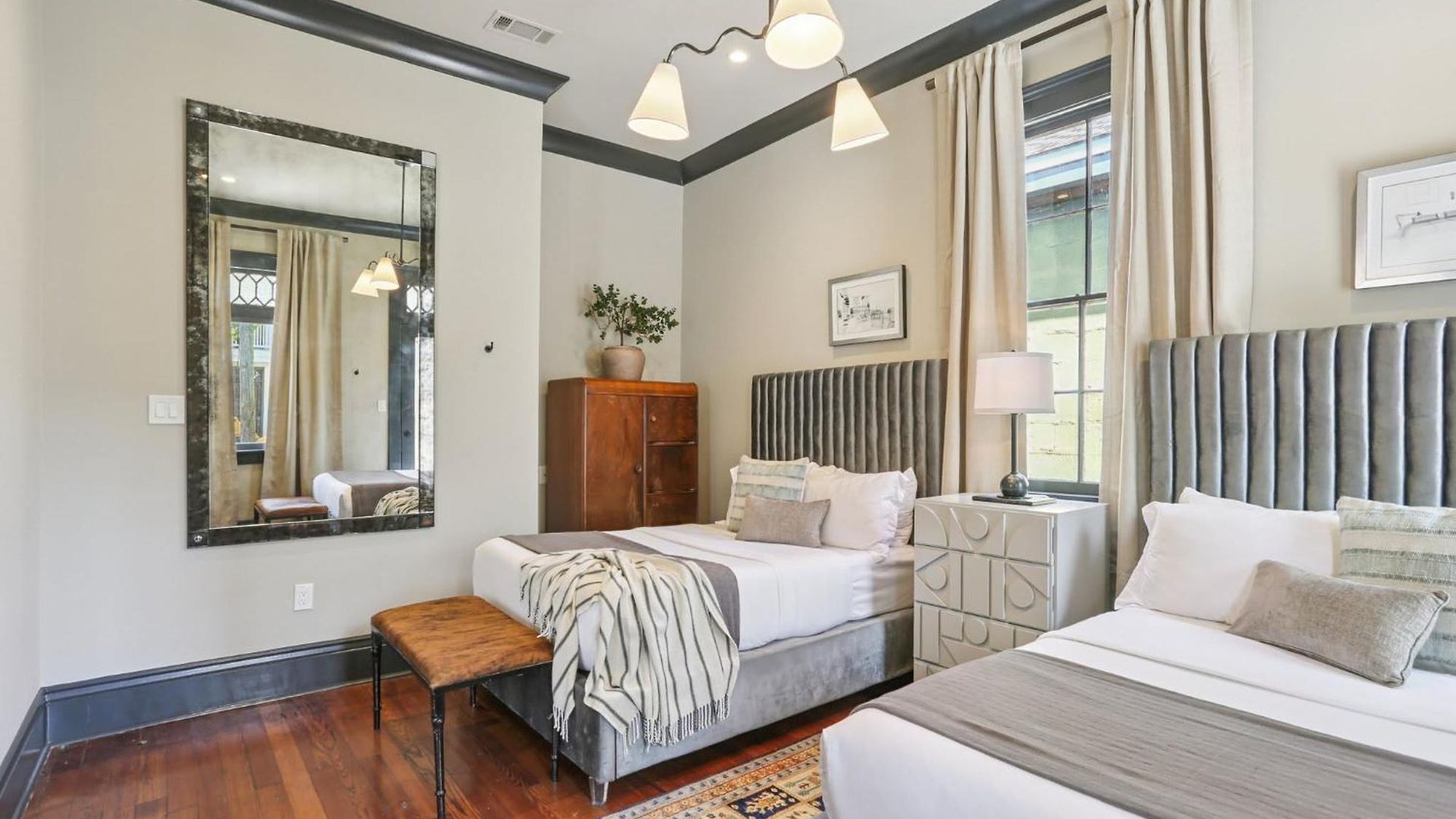 Grand 10br Nola Retreat Dual Heated Pools & Spas Holiday home *