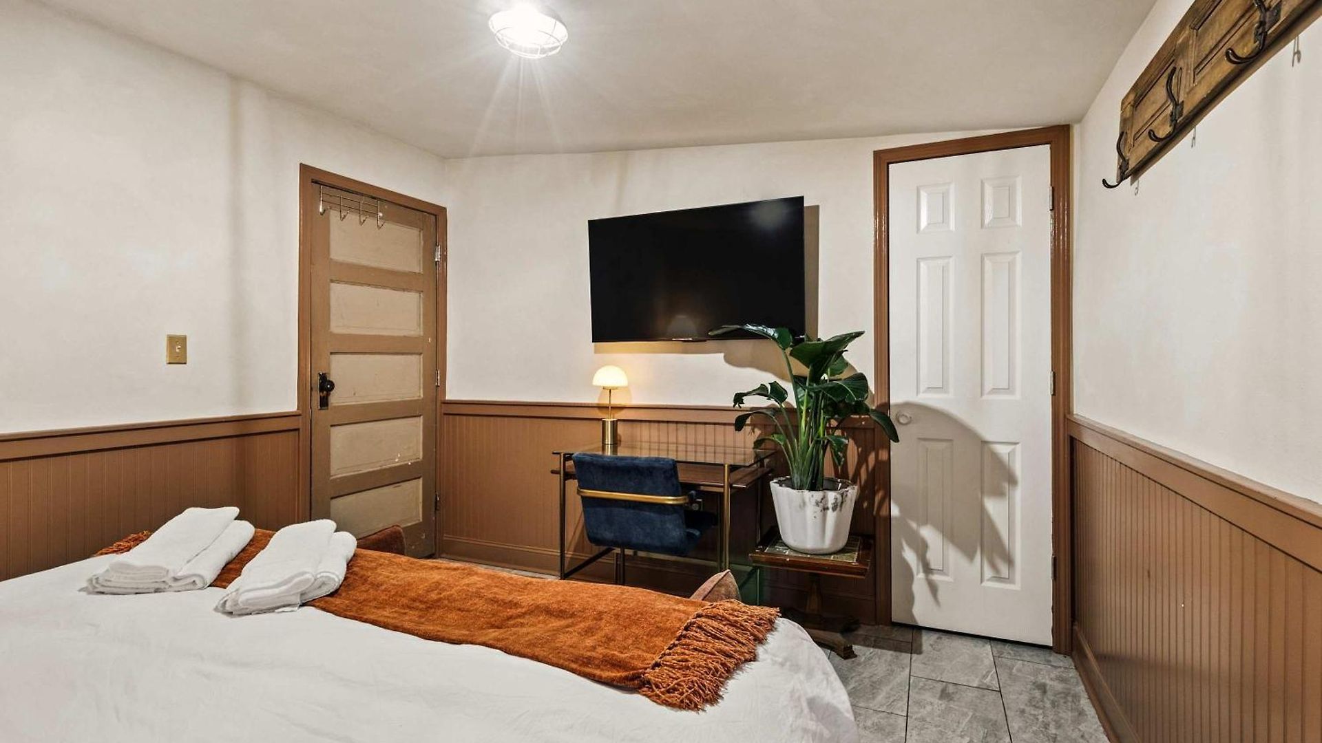 Bed & Breakfast Historic 1840s 2 Min Steps From French Quarter 9br 7ba New Orleans