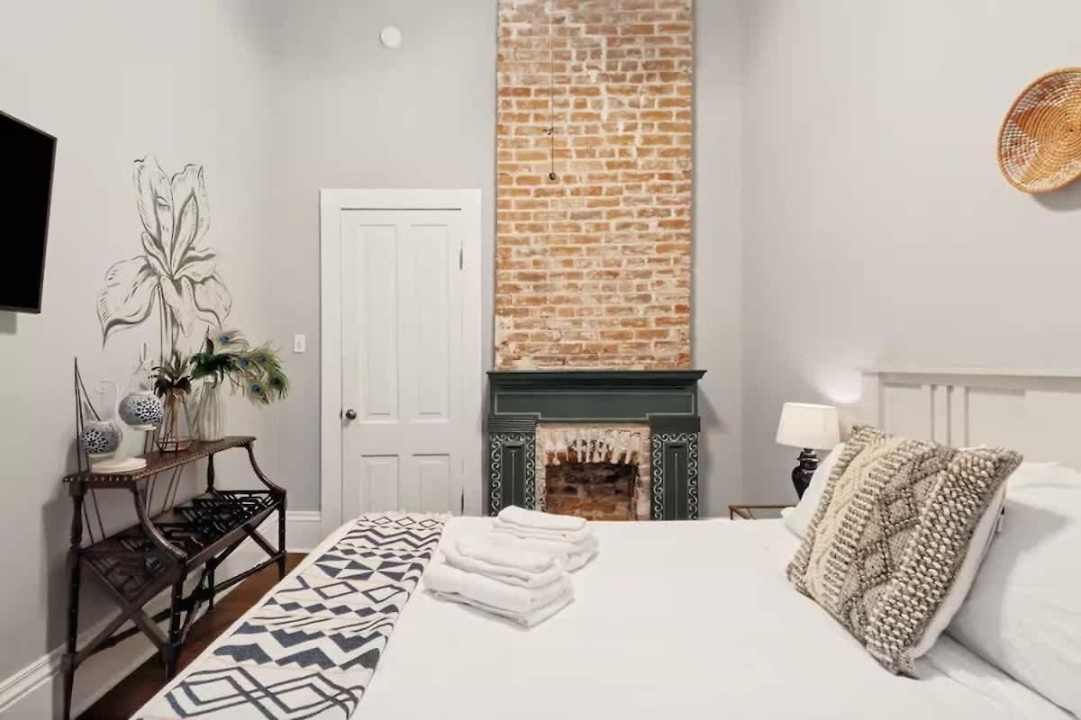 Relaxing Bohemian W Heated Pool 5br 4ba *