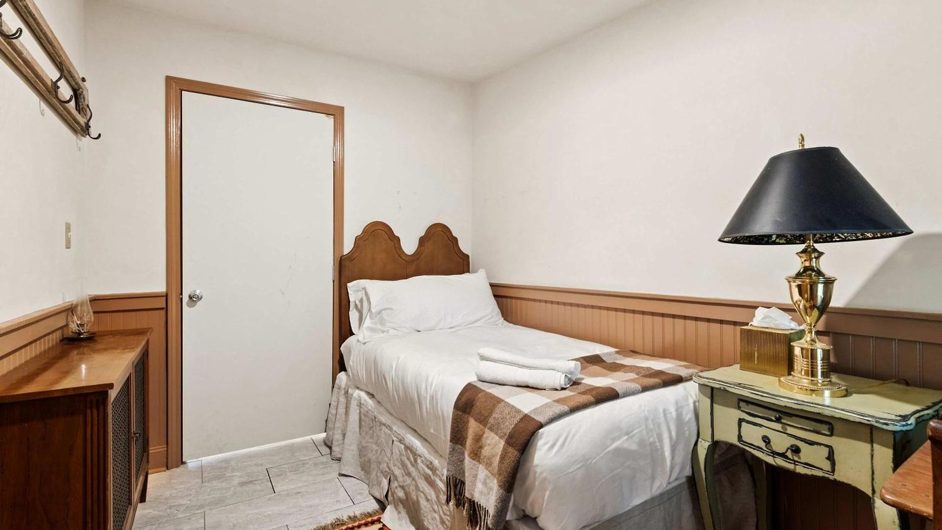 Bed & Breakfast Historic 1840s 2 Min Steps From French Quarter 9br 7ba *