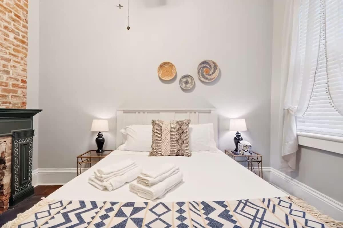 Relaxing Bohemian W Heated Pool 5br 4ba * New Orleans
