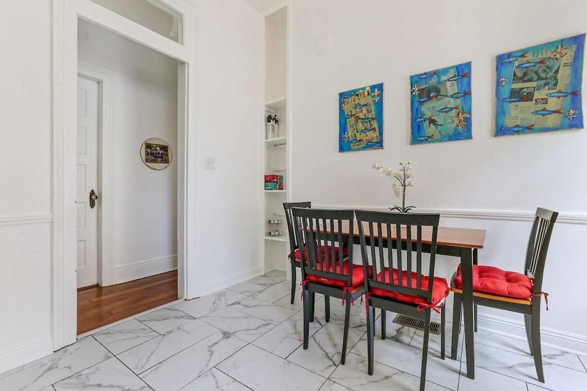 Prime Uptown With Backyard And Ev Parking * New Orleans